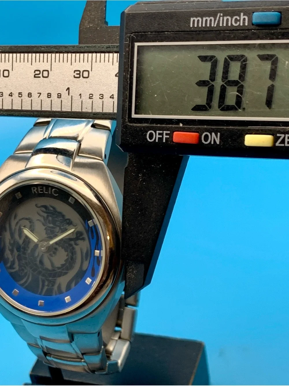 RELIC By FOSSIL ZR55175 Men’s Watch Year Of The Dragon Flames Works New Battery